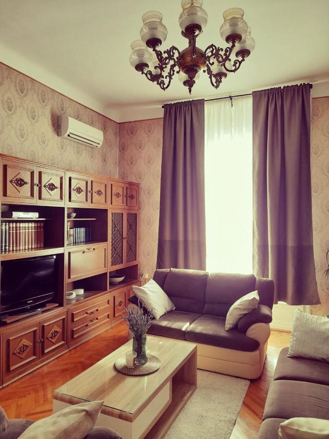 شقة App Obrovac In The Centre - With Amazing Sea View! بولا المظهر الخارجي الصورة